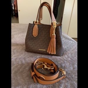 Brooklyn Michael Kors satchel (small)